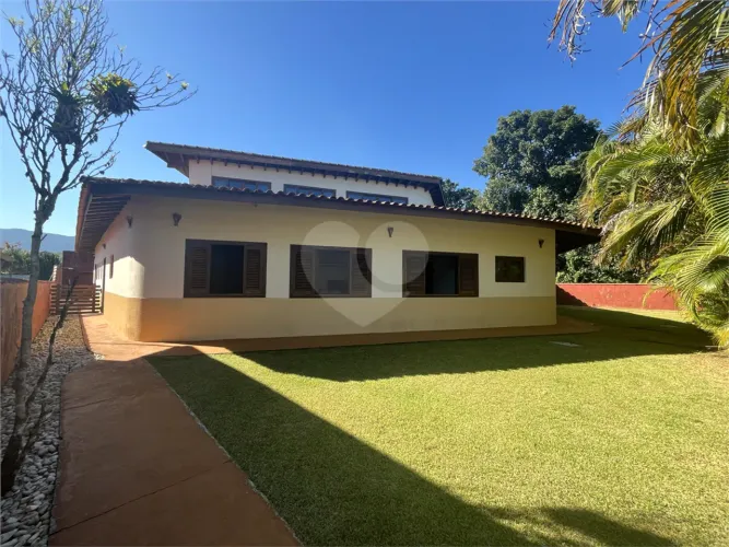 Condomínio com 6 quartos à venda em Morada da praia - SP