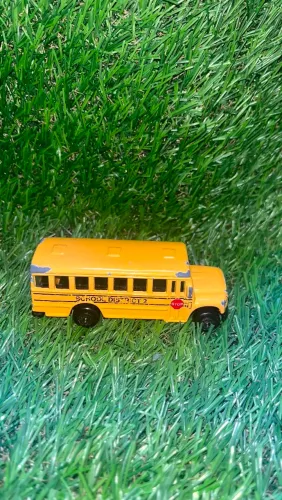 Miniatura de ônibus escolar Maisto, linha Fresh Metal