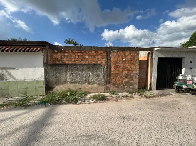 Vende-se terreno