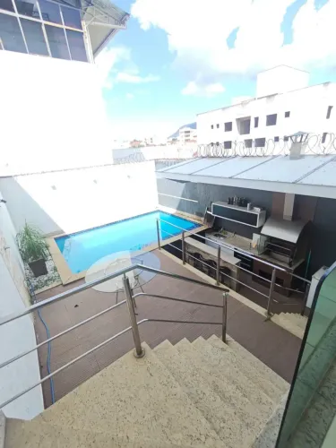 Casa com Piscina para Venda no Lagoa Santa