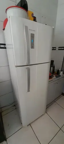 Geladeira Frost Free Electrolux