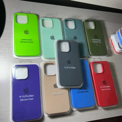 Capa silicone case iPhone 15 pro Max verde, roxa, vermelha, azul, cinza novas