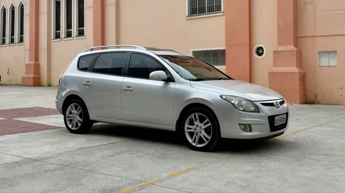 Hyundai I30CW 2.0 16V 145cv Aut. 5P 2011