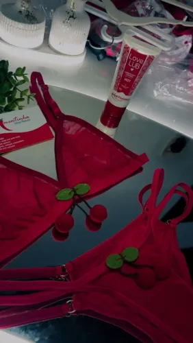 Lingeries Luxo (9?3?9?8?4?0?0?8?4?7?8?)