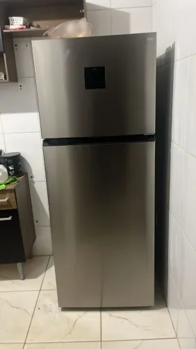 Geladeira fhilco 480 LT semi nova pouco uso.