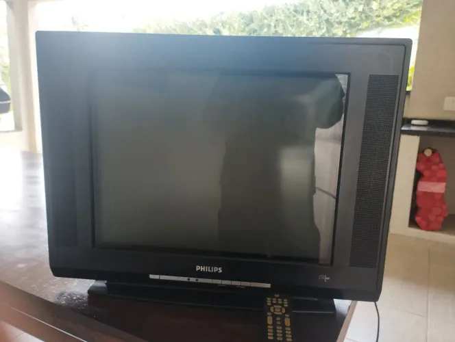 TV PHILIPS 21 polegadas tela plana de tubo ideal para vídeo games antigos