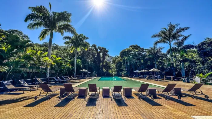 Casa em Condomínio à venda com 300m², 4 quartos, 4 suítes, 3 vagas no bairro Praia de Juqu
