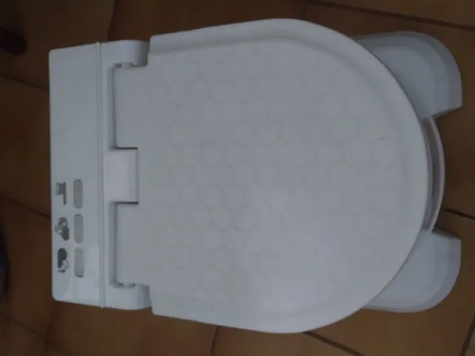 Troninho da Fisher price ótimo para o desfralde do seu filho