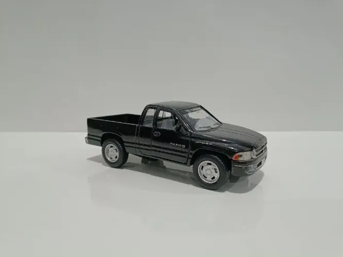 Carrinho Miniatura kinsmart Dodge Ram 1500 1/44 2004