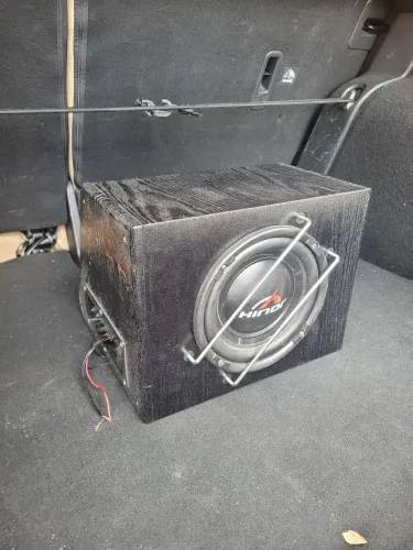 Subwoofer hinor