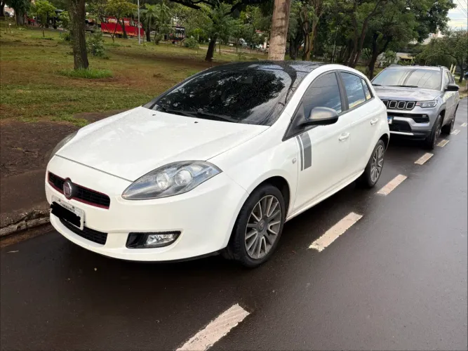 Fiat Bravo Sporting 1.8 Flex 16V 5P 2013