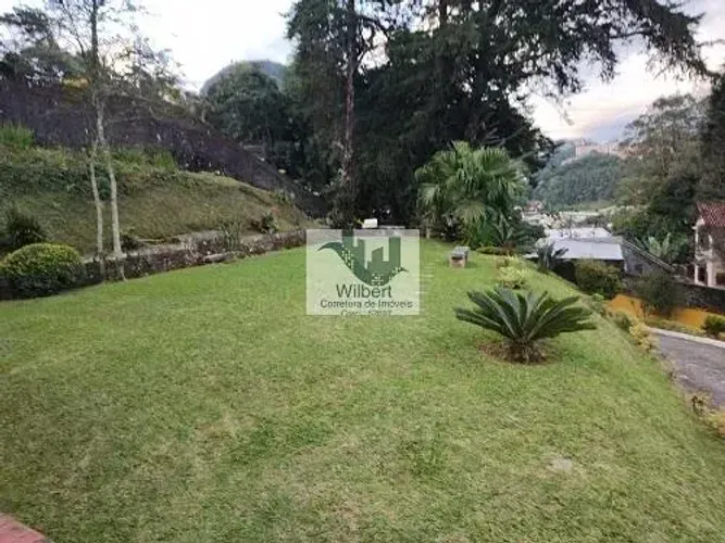 Imóvel para aluguel tem 240 metros quadrados com 6 quartos em Independência - Petrópolis -