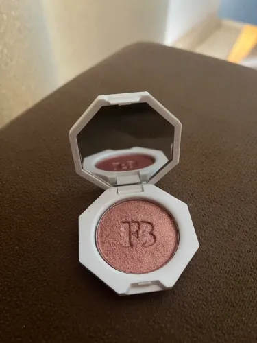 Iluminador Fenty Beauty Moscow Mule