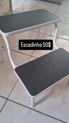 Escadinha de dois degraus 