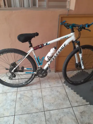 Bicicleta cannondale aro 29 mtb