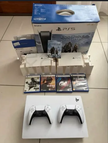 PS5 FAT COM 2 CONTROLES