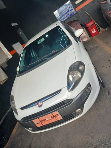 Fiat Punto Essence 1.6 Flex 16V 5P 2016