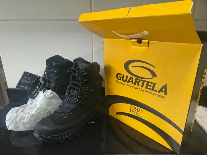 Bota Tática de Combate Militar Preta