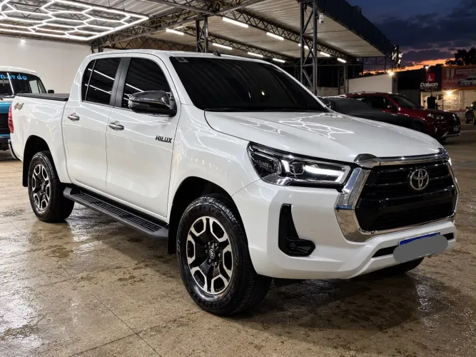Toyota Hilux CD SRX 4X4 2.8 TDI 16V Diesel Aut. 2024