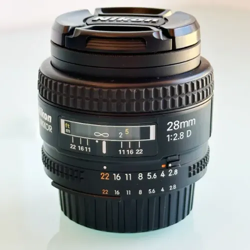 Lente Nikon AF Nikkor 28mm f/2.8D - Excelente Estado