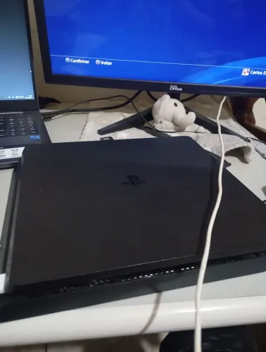 PS4 SLIM 500GB