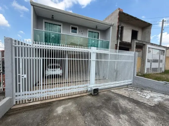 Sobrado com 2 dormitórios para locação e 2 vagas de garagem - Xaxim, Curitiba PR