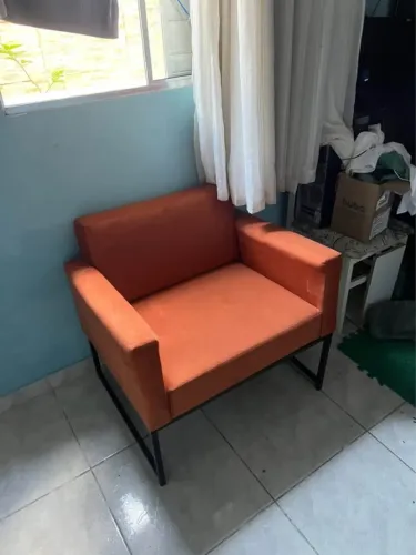 POLTRONA LARANJA SEM DETALHE