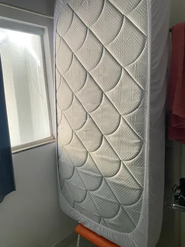 Colchão solteiro Ortobom Master Nanolastic muito conservado + cabeceira