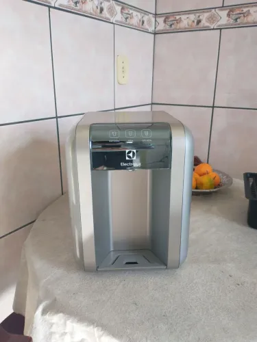 Purificador de água Electrolux 