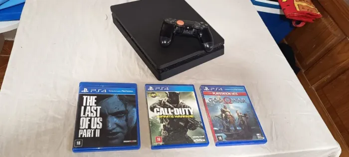 PlayStation 4 Slim 1TB + 1 controle + 3 jogos , TLOU2, God of War, CoD