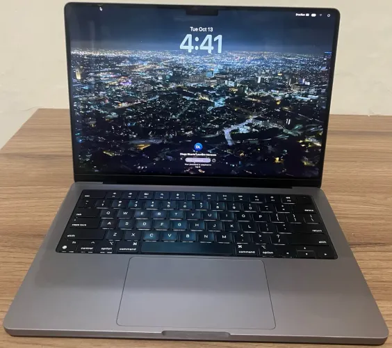 MacBook Pro M1 Pro | 14? | 16GB RAM | SSD 512GB | Cinza Espacial | Saúde 93%