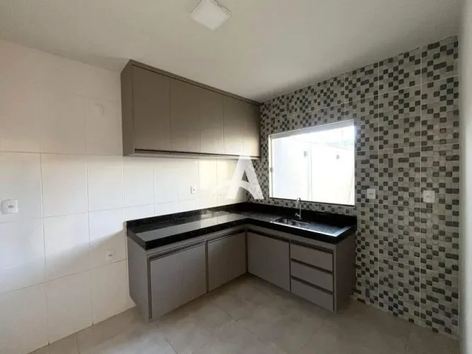 Casa para aluguel, 2 quartos, 2 suítes, 2 vagas, Novo Mundo - Uberlândia/MG