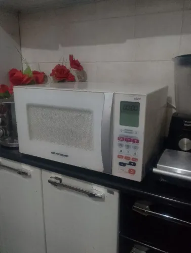 Microondas Brastemp30L MODERNO com GRILL! painel Touch screen digital com diversas funções