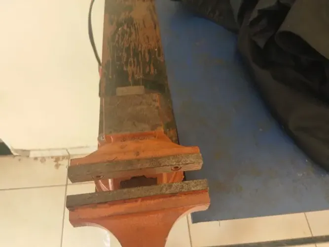 Bancada de Trabalho Profissional com Morsa (Torno) Inclusa