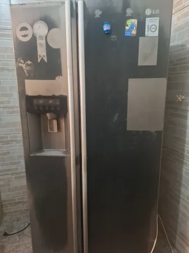 Geladeira LG duas portas side by side