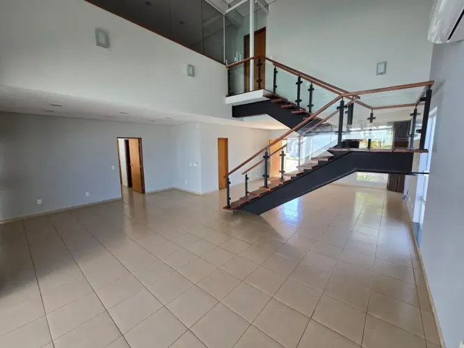 Casa em condomínio para aluguel no Residencial ESTORIL V - Sobrado com 4 suítes, 377m², 3 