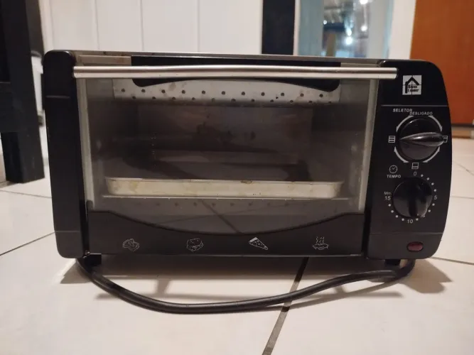 Forninho elétrico pequeno