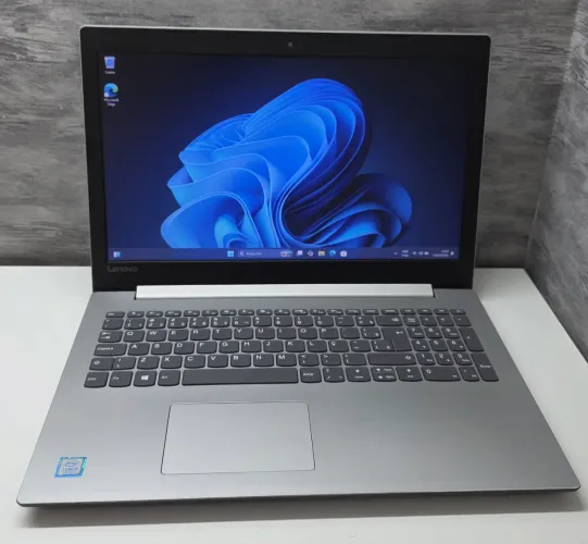 Notebook i5 8° geração 8gb ram/1000gb de armazenamento