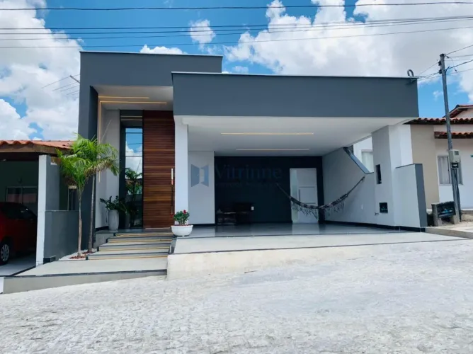 Casa de Condomínio em 35 BI - Feira de Santana