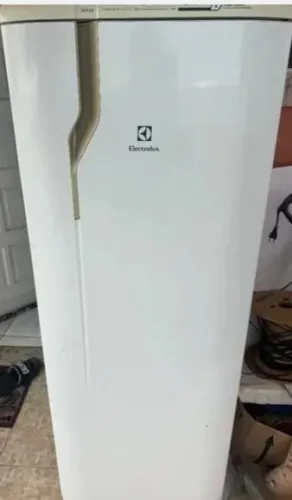 Geladeira Electrolux funcionando tudo e gelando perfeito