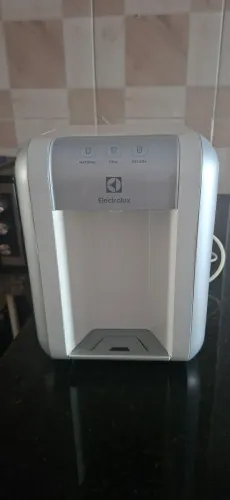 Bebedouro/purificador de Água Electrolux