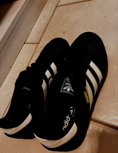 Adidas Samba Black Gum