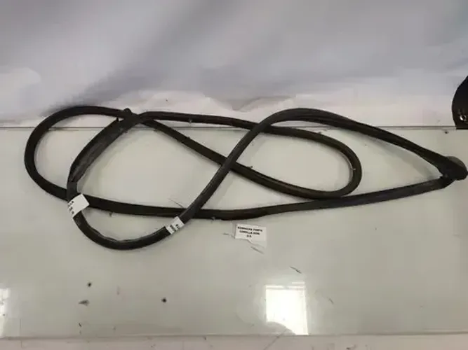 Borracha Carroceria Dianteira Direita Toyota Corolla Xei 14
