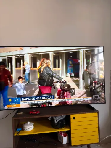 TV 65 POLEGADAS TLC