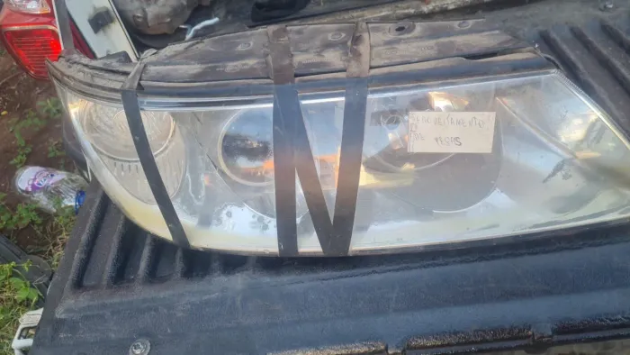 Farol  para aproveitar  lente do Hyundai Azera 2008 a 2010.