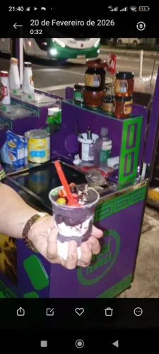 Carrinho para venda de açaí
