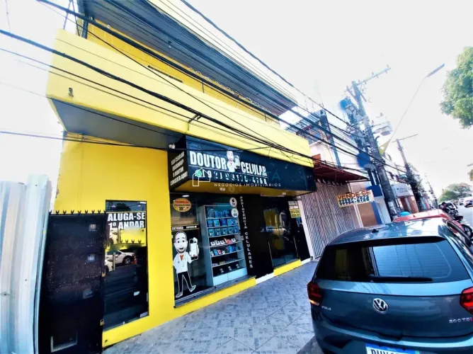Prédio Comercial com 3 Andares à Venda ou Locação no Centro de Manaus  Av. Joaquim Nabuco-