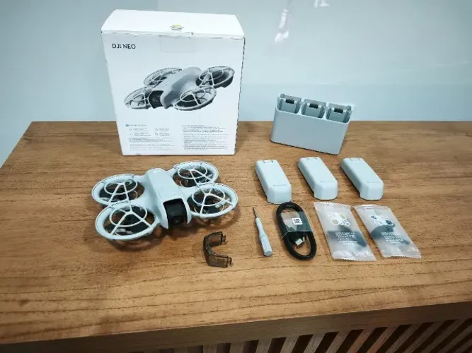 DRONE DJI NEO
