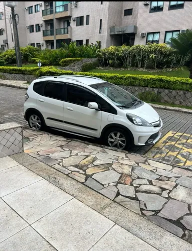 Honda Fit Twist 1.5 Flex 16V 5P Aut. 2014