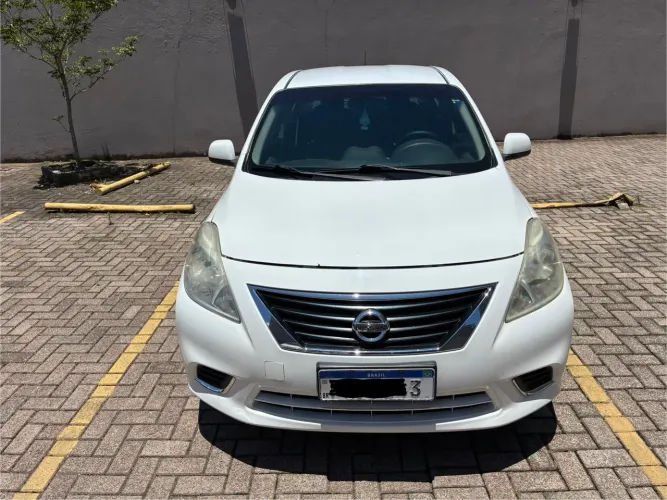 Nissan Versa SV 1.6 16V Flex Fuel 4P Mec. 2014
